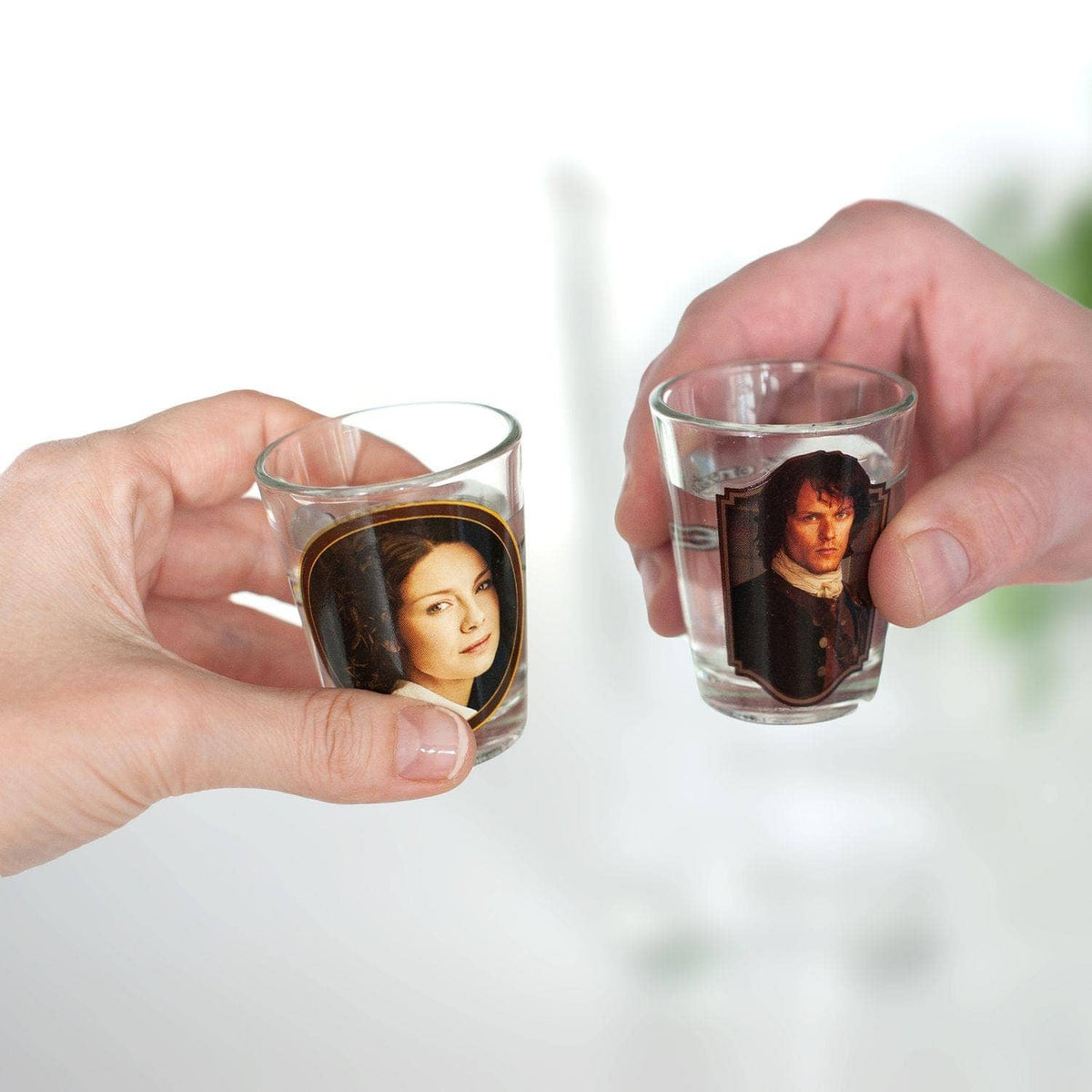 Outlander Jamie and Claire Fraser Shot Glass 2-Pack