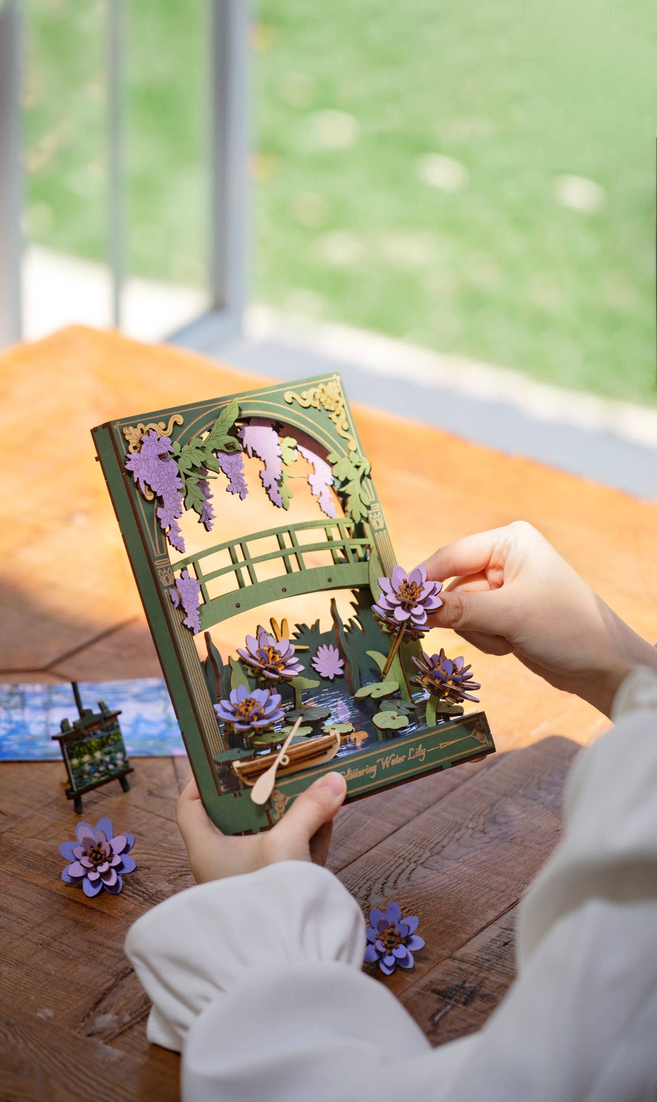 3D Wooden Puzzle: Glittering Water Lily