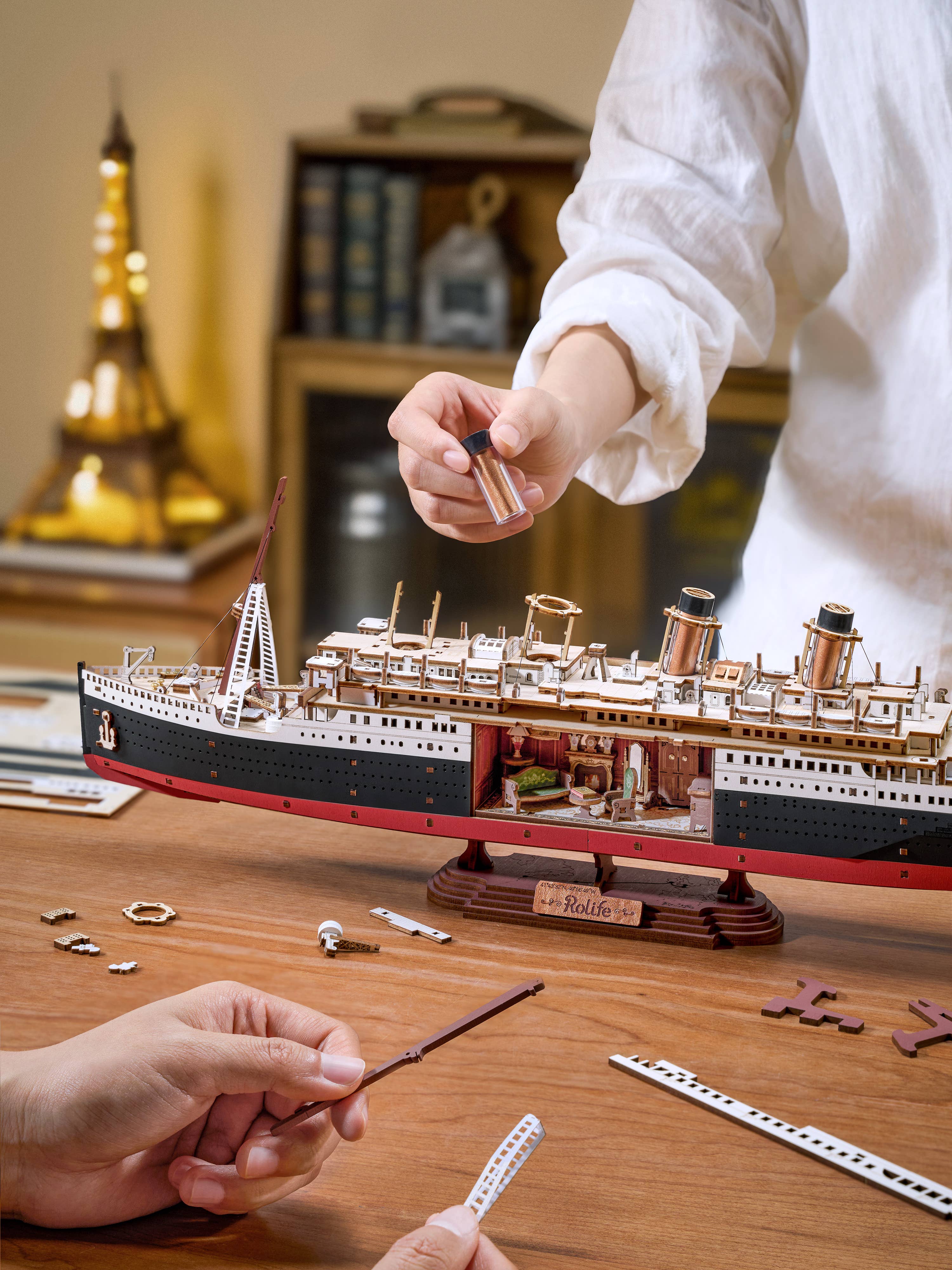 3D Wooden Puzzle: 1912 · Eternal Atlantic Voyager (Titanic