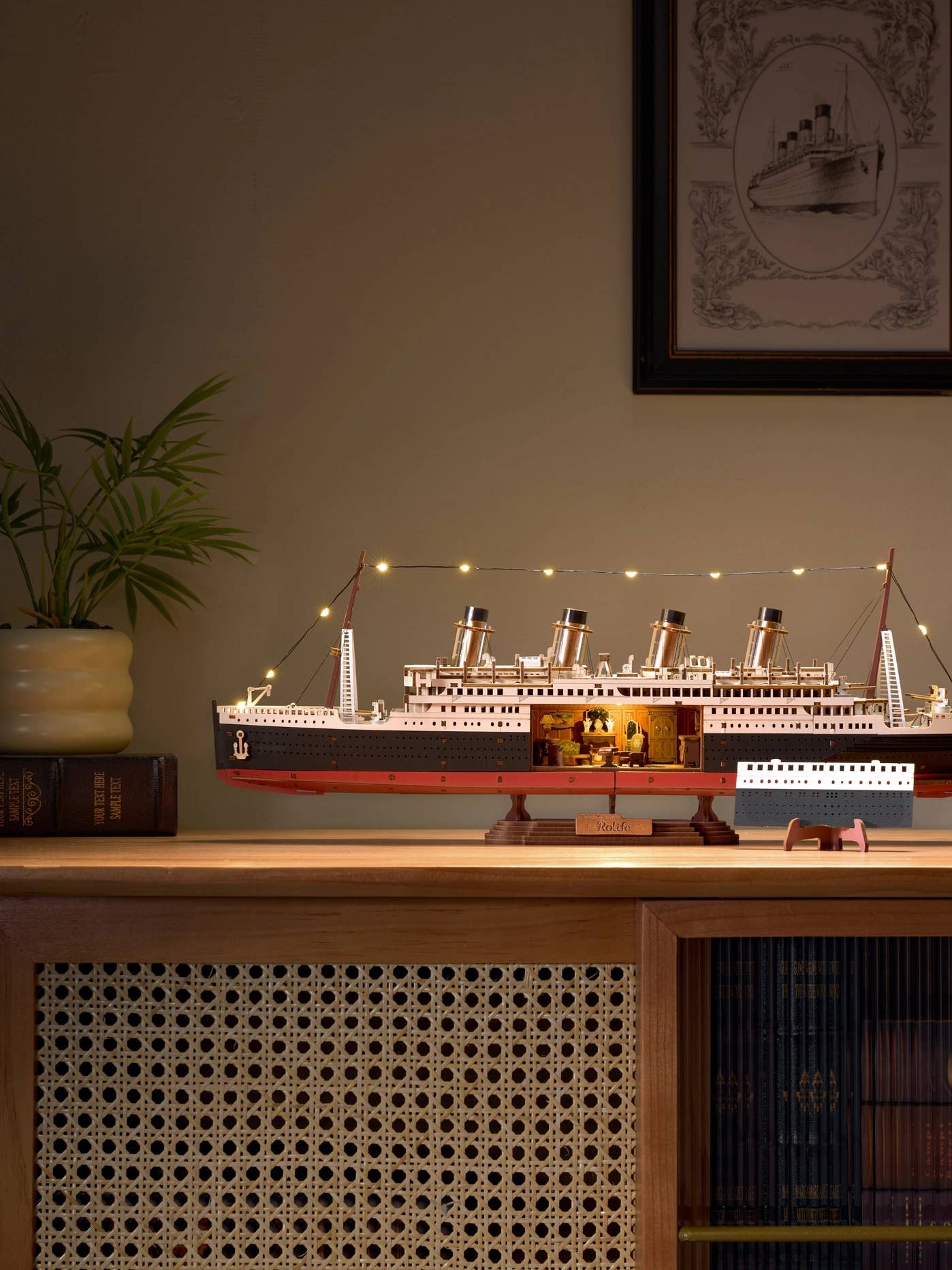 3D Wooden Puzzle: 1912 · Eternal Atlantic Voyager (Titanic