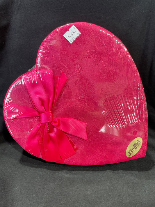 Daffin's 1lb Assorted Paisley Heart Box