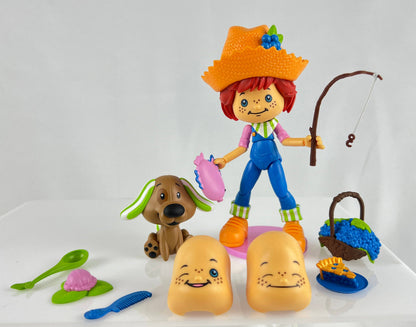 Boss Fight Studio: Action Figures and Collectibles - Strawberry Shortcake Premium Deluxe Huckleberry Action Fig.