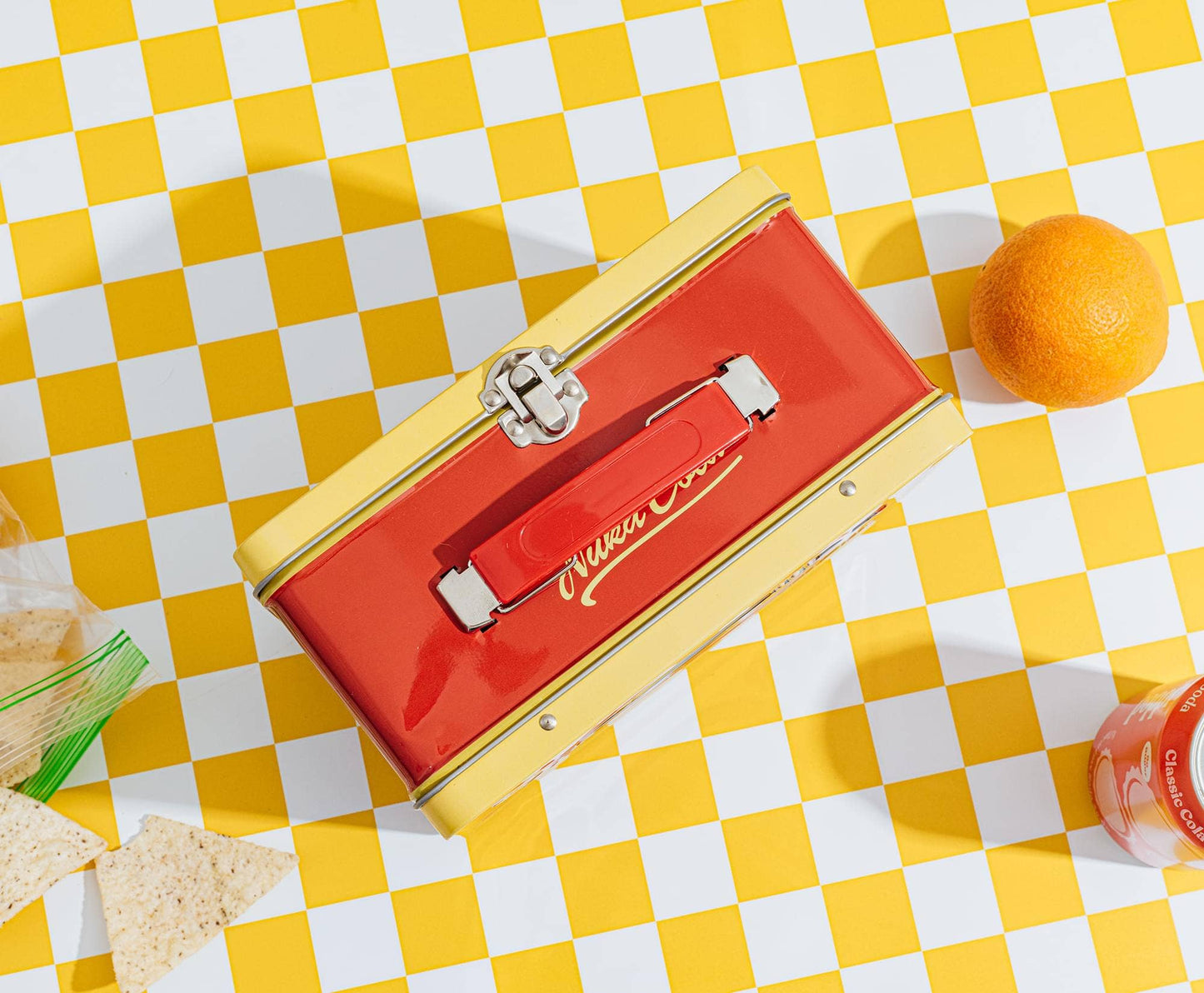 Toynk - Fallout Nuka-Cola Retro Metal Lunchbox