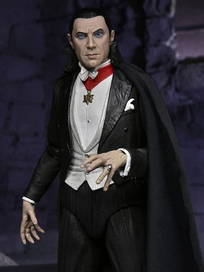 Universal Monsters- Ultimate Dracula 7" Figure