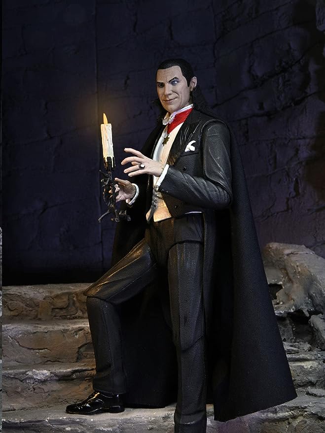 Universal Monsters- Ultimate Dracula 7" Figure