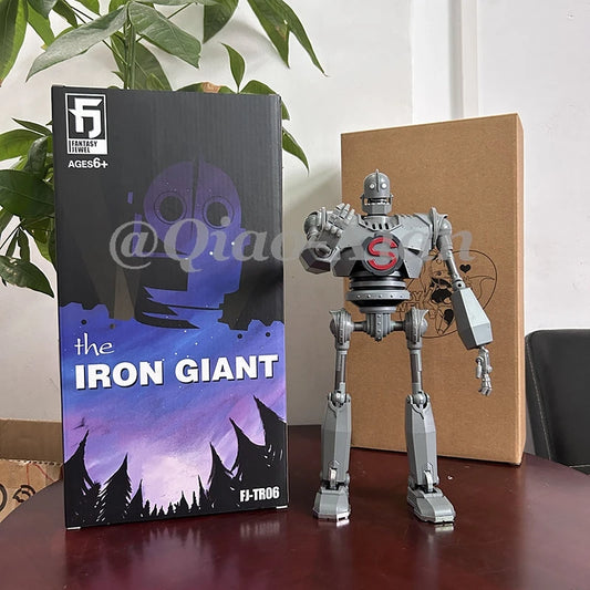 30cm The Iron Giant Figure Iron Giant Select Battle Model Action Figure Robot Model Collectible Toys