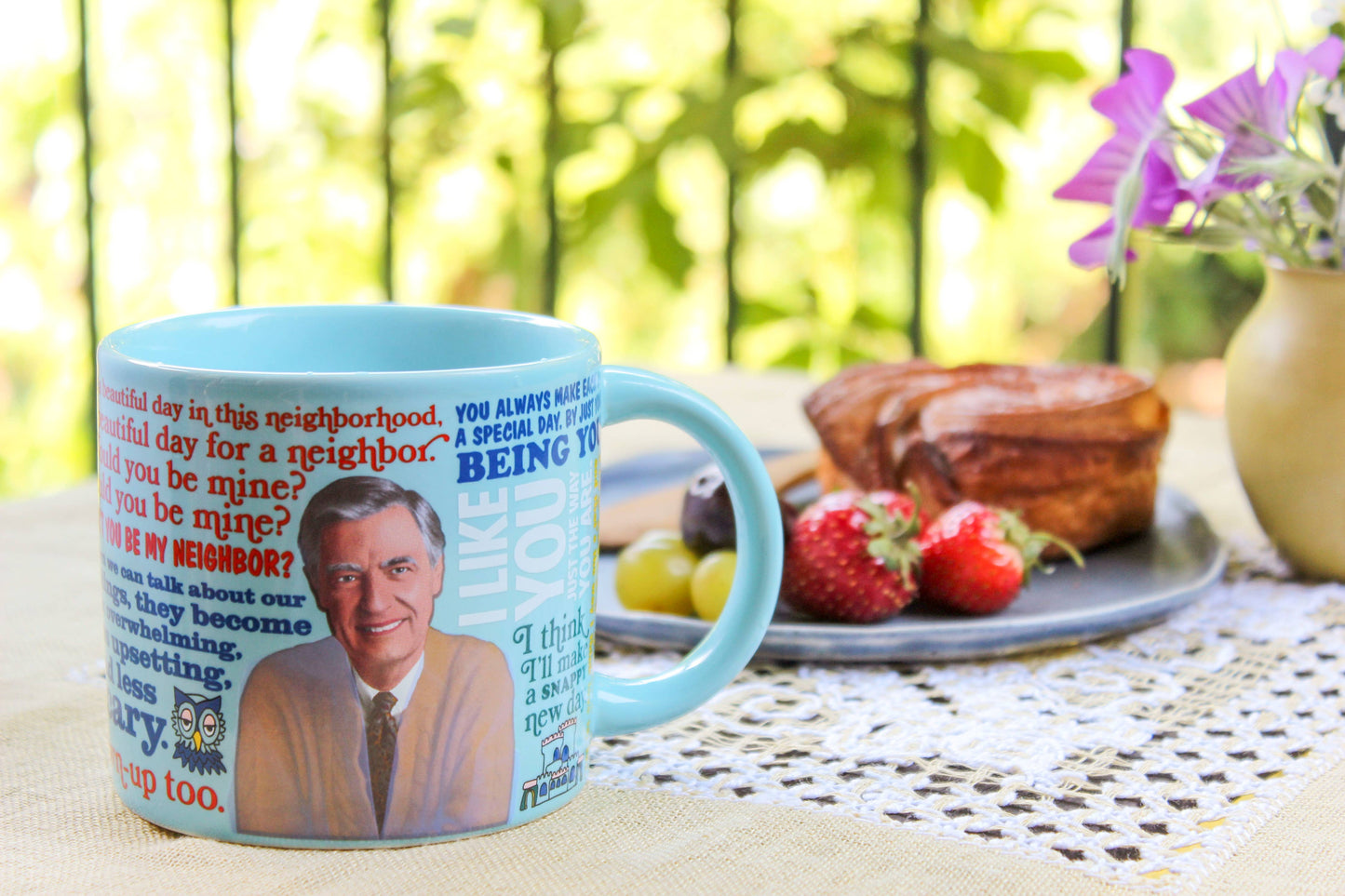 Mister Rogers Heat-Changing Coffee Mug