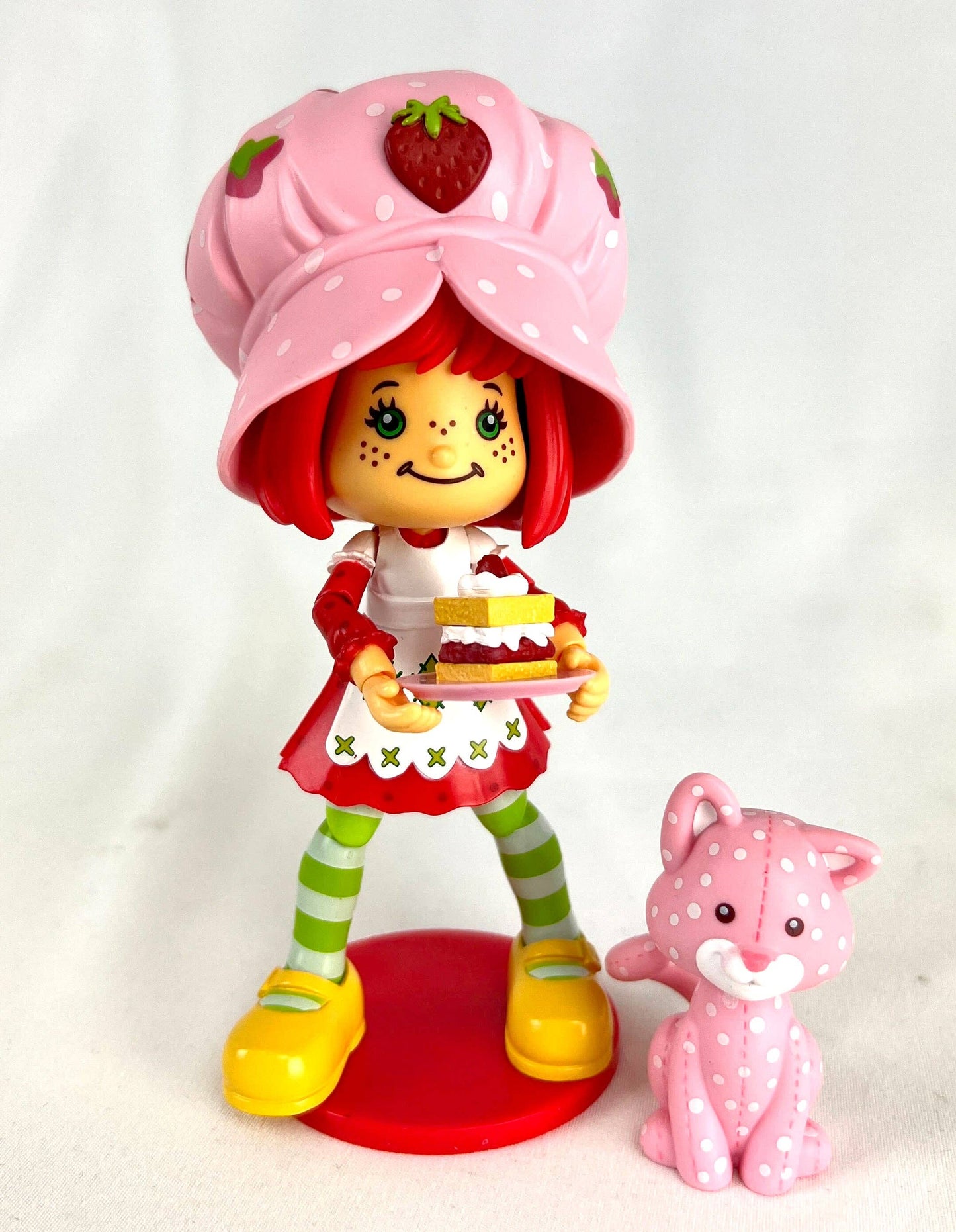 Boss Fight Studio: Action Figures and Collectibles - Strawberry Shortcake:  Premium Deluxe Figure