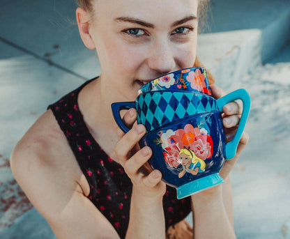Toynk - Disney Alice in Wonderland 20 Ounce Sculpted Mug