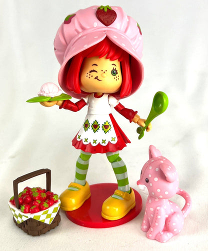 Boss Fight Studio: Action Figures and Collectibles - Strawberry Shortcake:  Premium Deluxe Figure