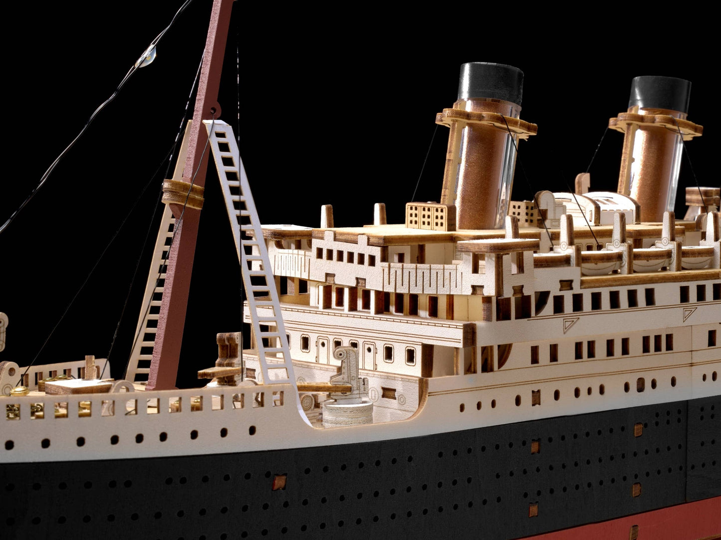 3D Wooden Puzzle: 1912 · Eternal Atlantic Voyager (Titanic)