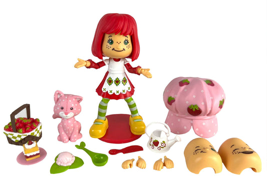Boss Fight Studio: Action Figures and Collectibles - Strawberry Shortcake:  Premium Deluxe Figure